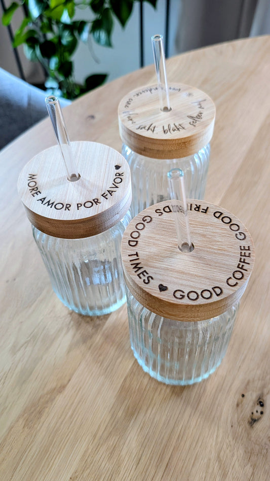 Sale - Cocktailglas mit graviertem Holzdeckel