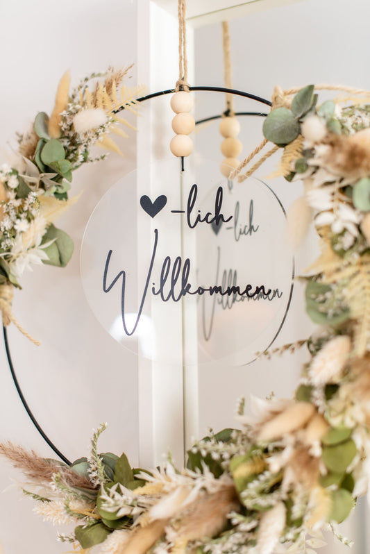 Personalisierter Trockenblumen-Türkranz Deluxe mit Acrylschild – Geschenkidee zum Muttertag, Einzug oder Hochzeit
