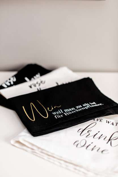 Geschirrtuch mit Spruch 'Wein - Bärchenpflaster' Geschenk zum Einzug, zur Hochzeit oder Muttertag