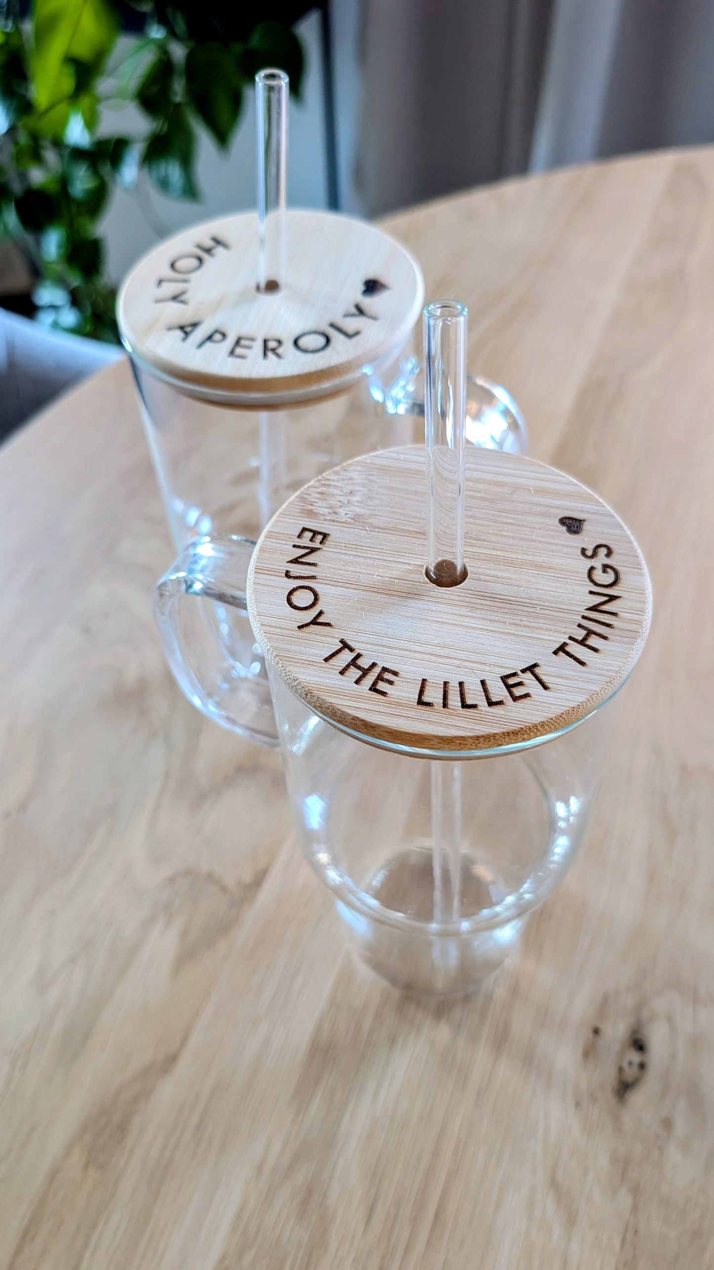 Sale - Glastumbler mit graviertem Holzdeckel