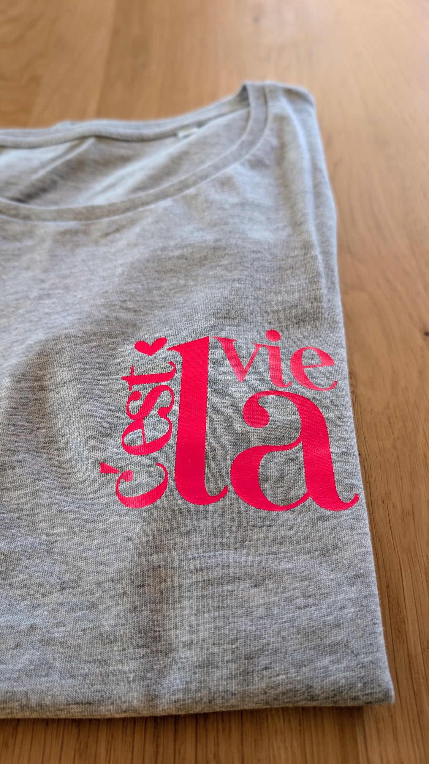 Sale - Damen T-Shirt "c'est la vie", Gr. S, grau meliert